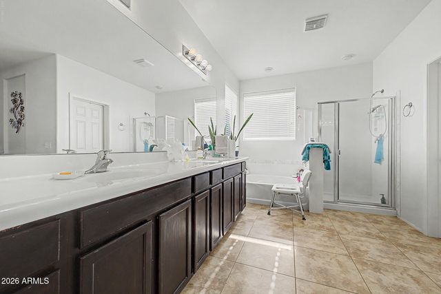 2215 E OMEGA Drive, San Tan Valley, AZ 85143