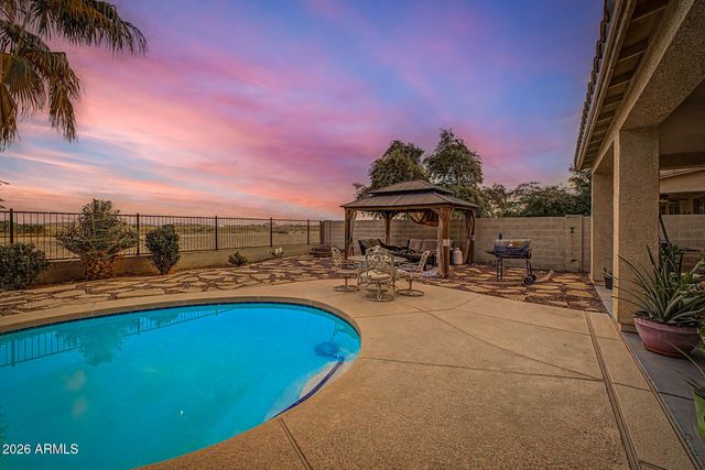 2215 E OMEGA Drive, San Tan Valley, AZ 85143