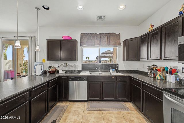 2215 E OMEGA Drive, San Tan Valley, AZ 85143