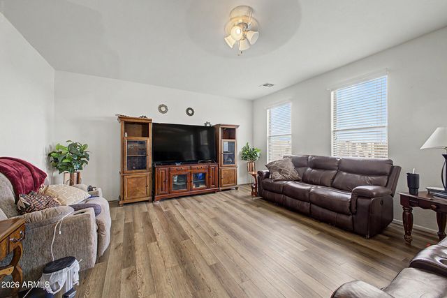 2215 E OMEGA Drive, San Tan Valley, AZ 85143