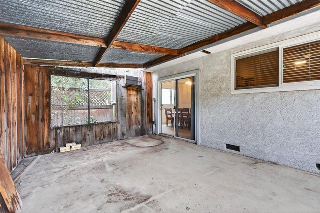 4588 E Holland Avenue, Fresno, CA 93726