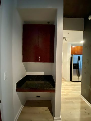301 Demonbreun St Unit 713, Nashville, TN 37201