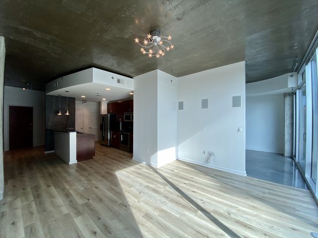 301 Demonbreun St Unit 713, Nashville, TN 37201