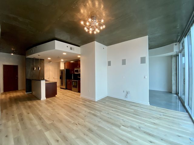 301 Demonbreun St Unit 713, Nashville, TN 37201