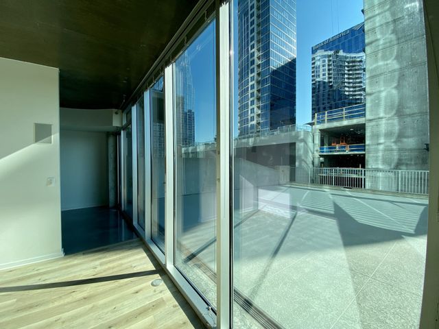 301 Demonbreun St Unit 713, Nashville, TN 37201