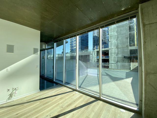 301 Demonbreun St Unit 713, Nashville, TN 37201