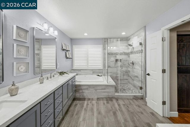 10 Crown Valley Ct, Danville, CA 94506