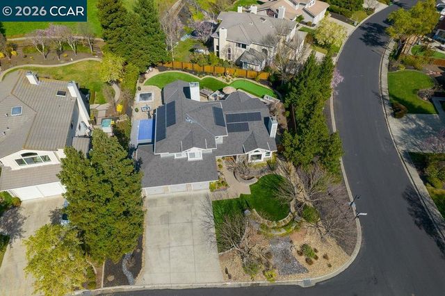 10 Crown Valley Ct, Danville, CA 94506