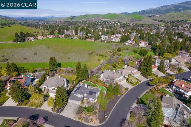 10 Crown Valley Ct, Danville, CA 94506