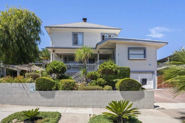 4554 Date Avenue, La Mesa, CA 91941