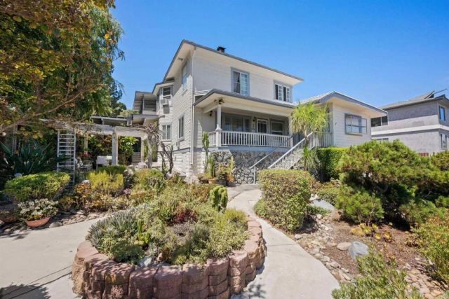 4554 Date Avenue, La Mesa, CA 91941