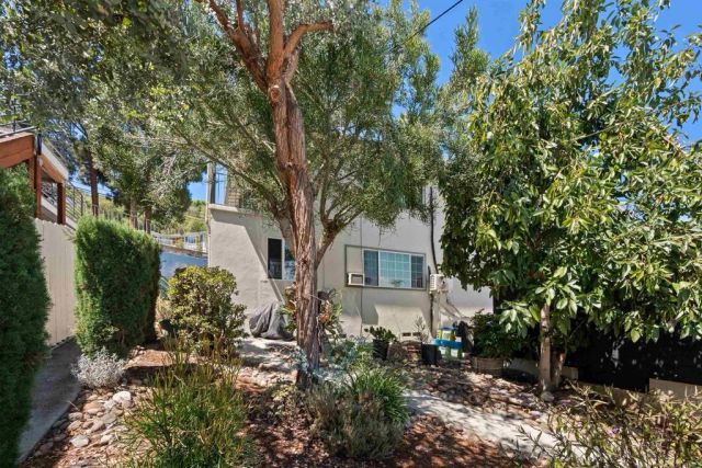 4554 Date Avenue, La Mesa, CA 91941