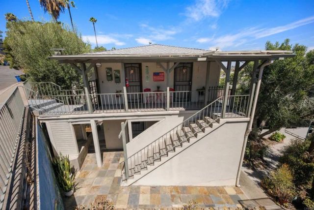 4554 Date Avenue, La Mesa, CA 91941