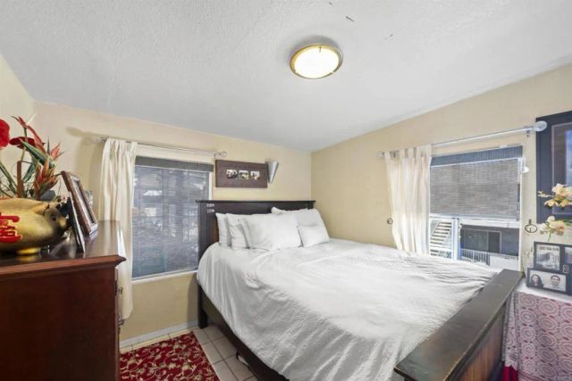 4554 Date Avenue, La Mesa, CA 91941