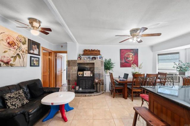 4554 Date Avenue, La Mesa, CA 91941