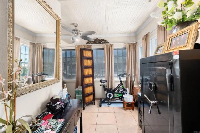 4554 Date Avenue, La Mesa, CA 91941