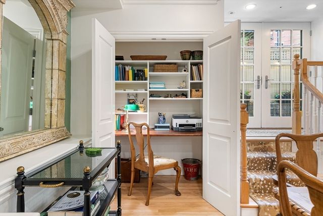 9-11 Worcester Sq 1, Boston, MA 02118