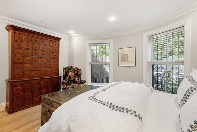 9-11 Worcester Sq 1, Boston, MA 02118