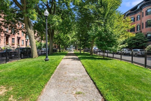 9-11 Worcester Sq 1, Boston, MA 02118