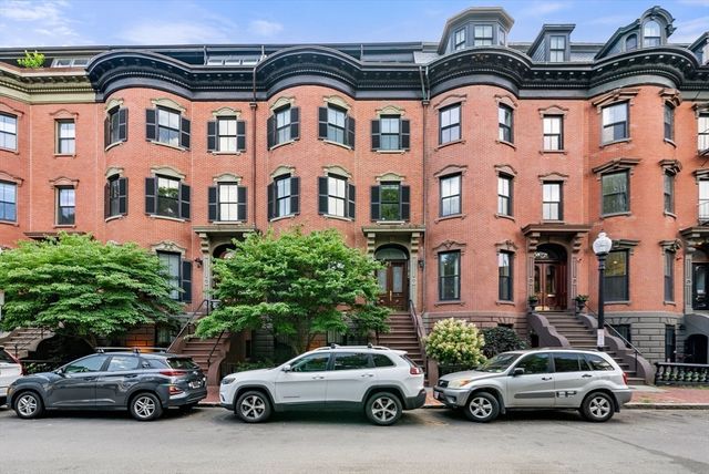 9-11 Worcester Sq 1, Boston, MA 02118