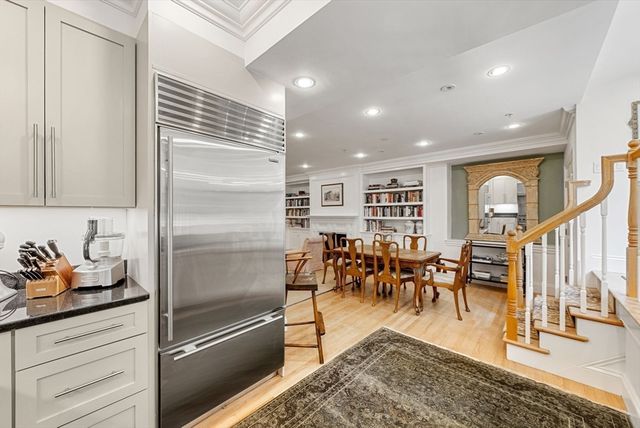 9-11 Worcester Sq 1, Boston, MA 02118