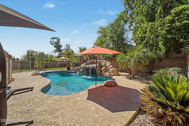 14350 W CHOLLA Street, Surprise, AZ 85379