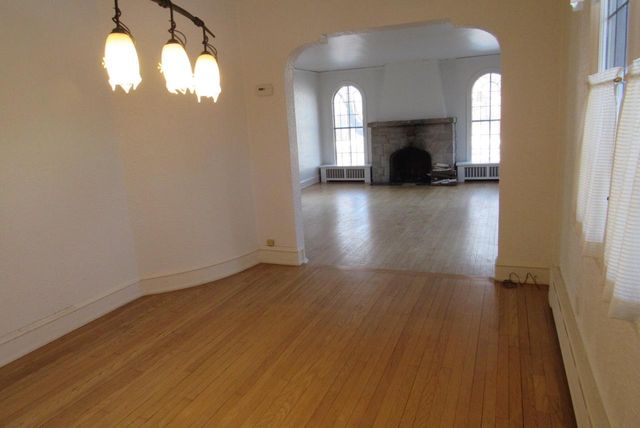 156 N 87th STREET, Wauwatosa, WI 53226