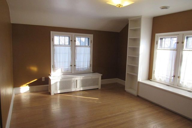 156 N 87th STREET, Wauwatosa, WI 53226