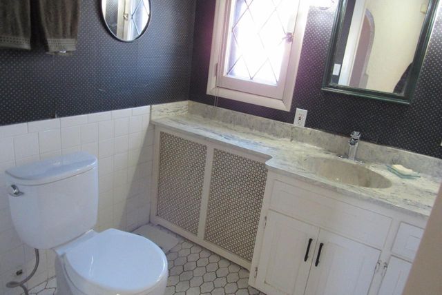 156 N 87th STREET, Wauwatosa, WI 53226