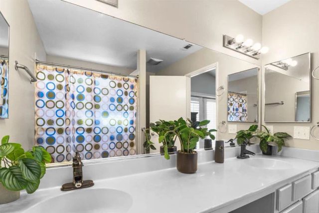 1584 Napoli Way, San Jacinto, CA 92583