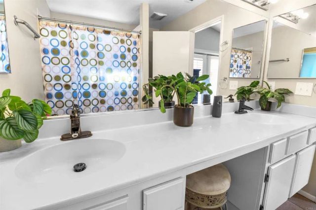 1584 Napoli Way, San Jacinto, CA 92583