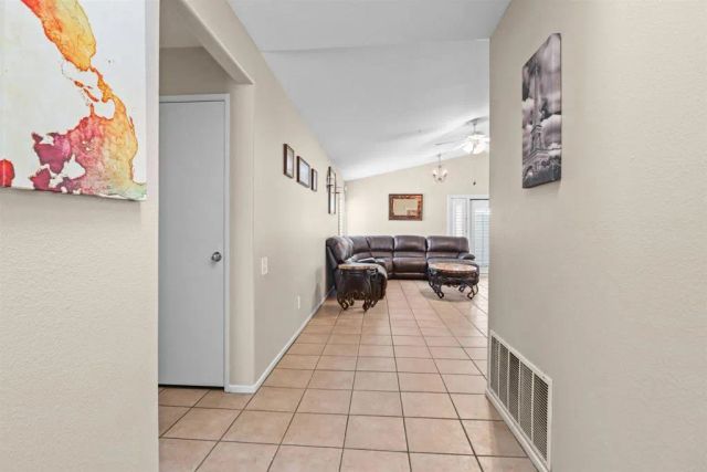 1584 Napoli Way, San Jacinto, CA 92583