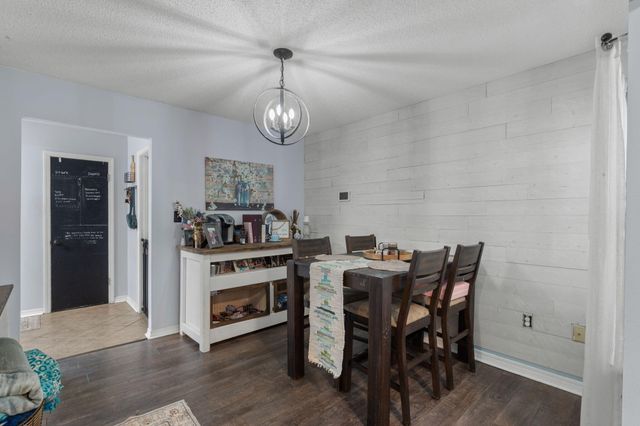 366 Brookwood Boulevard, Mary Esther, FL 32569