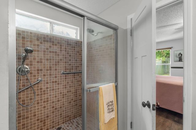 366 Brookwood Boulevard, Mary Esther, FL 32569