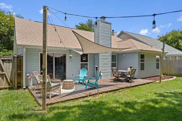 366 Brookwood Boulevard, Mary Esther, FL 32569