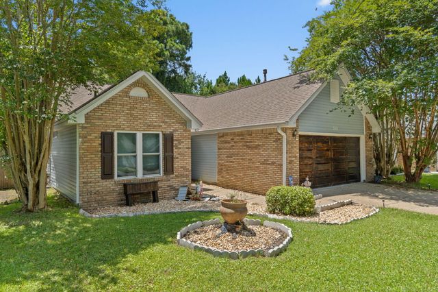 366 Brookwood Boulevard, Mary Esther, FL 32569