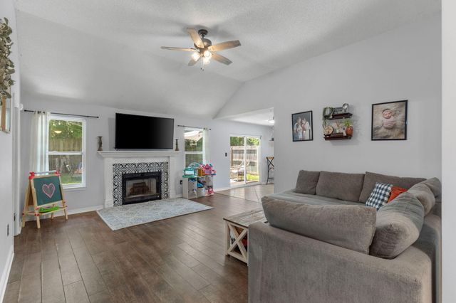 366 Brookwood Boulevard, Mary Esther, FL 32569