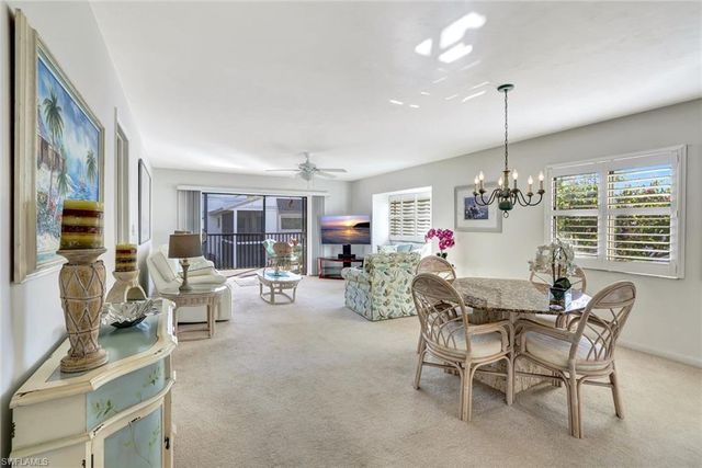 910 Vanderbilt Beach RD # 325W, Naples, FL 34108