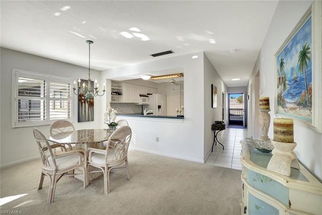 910 Vanderbilt Beach RD # 325W, Naples, FL 34108