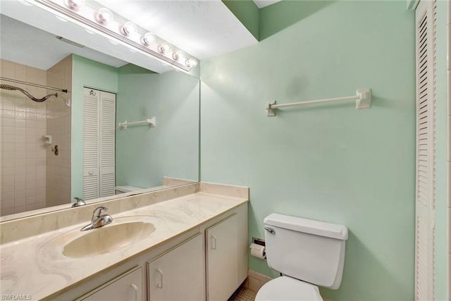 910 Vanderbilt Beach RD # 325W, Naples, FL 34108