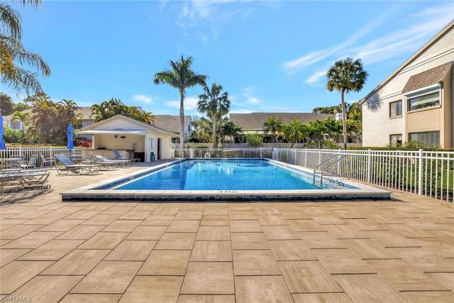 910 Vanderbilt Beach RD # 325W, Naples, FL 34108