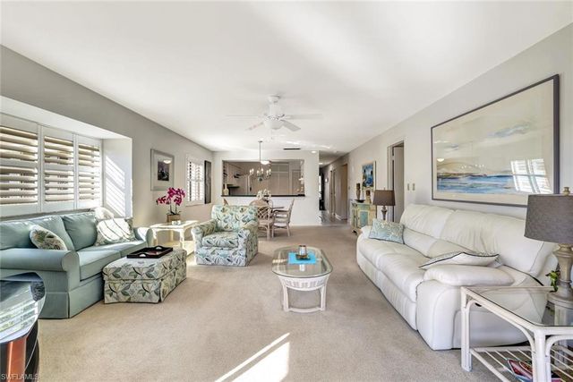 910 Vanderbilt Beach RD # 325W, Naples, FL 34108