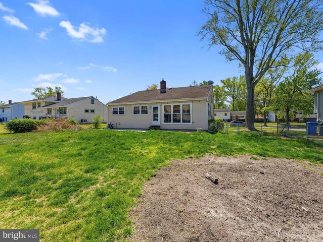 411 CHAPEL AVE E, Cherry Hill, NJ 08034