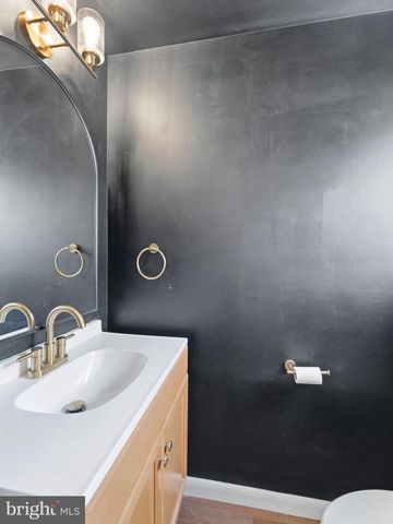 411 CHAPEL AVE E, Cherry Hill, NJ 08034