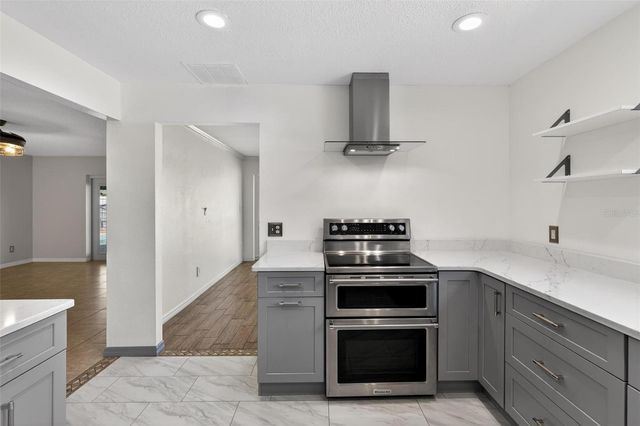 8877 BUTTERNUT BOULEVARD, Orlando, FL 32817