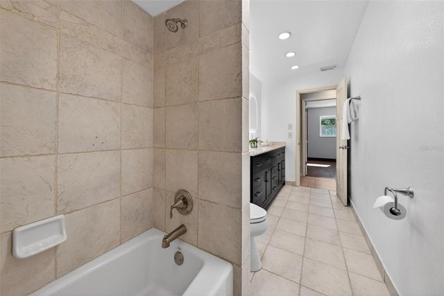 8877 BUTTERNUT BOULEVARD, Orlando, FL 32817