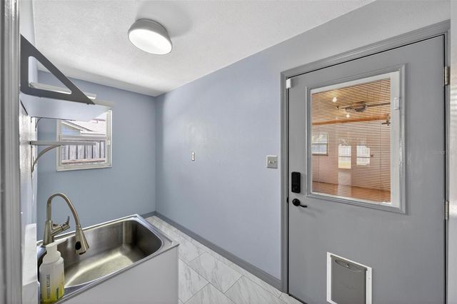 8877 BUTTERNUT BOULEVARD, Orlando, FL 32817