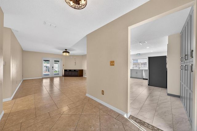 8877 BUTTERNUT BOULEVARD, Orlando, FL 32817