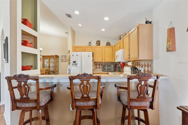 304 LAKE SUZANNE DRIVE, Lake Wales, FL 33859