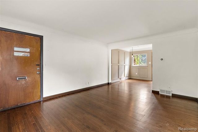 1940 Planavon Street, Ferndale, MI 48220